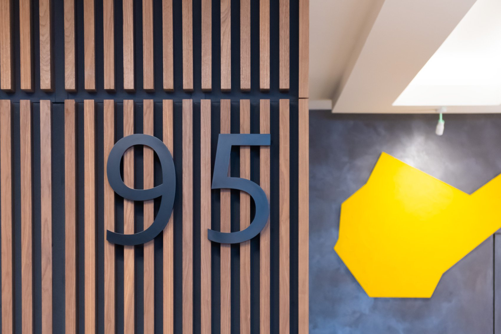 95 Cromwell Road - Sign Wide