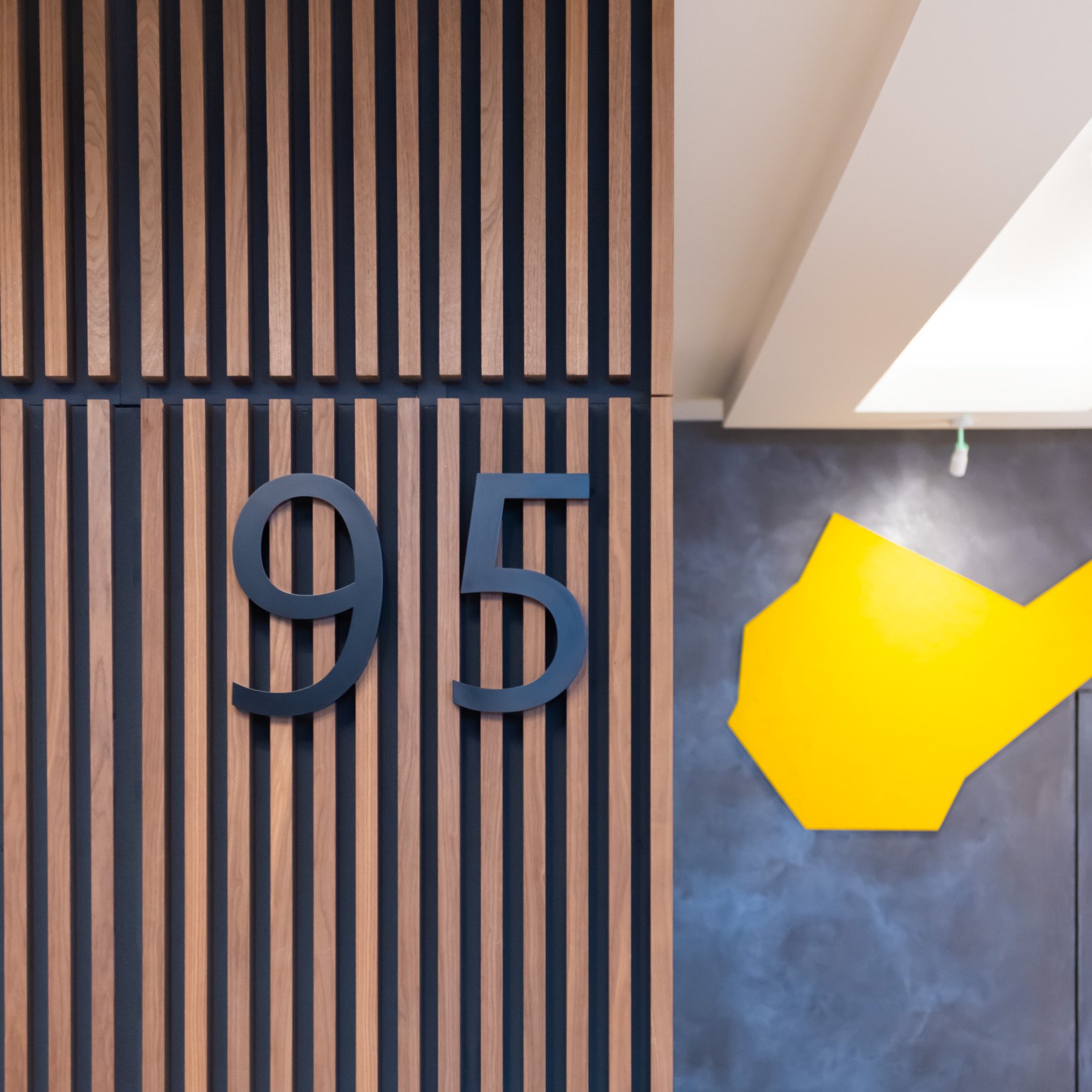 95 Cromwell Road - Sign Wide